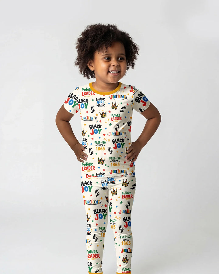 Zweiteiliges, kurzärmliges Pyjama-Set mit Marienkäfern