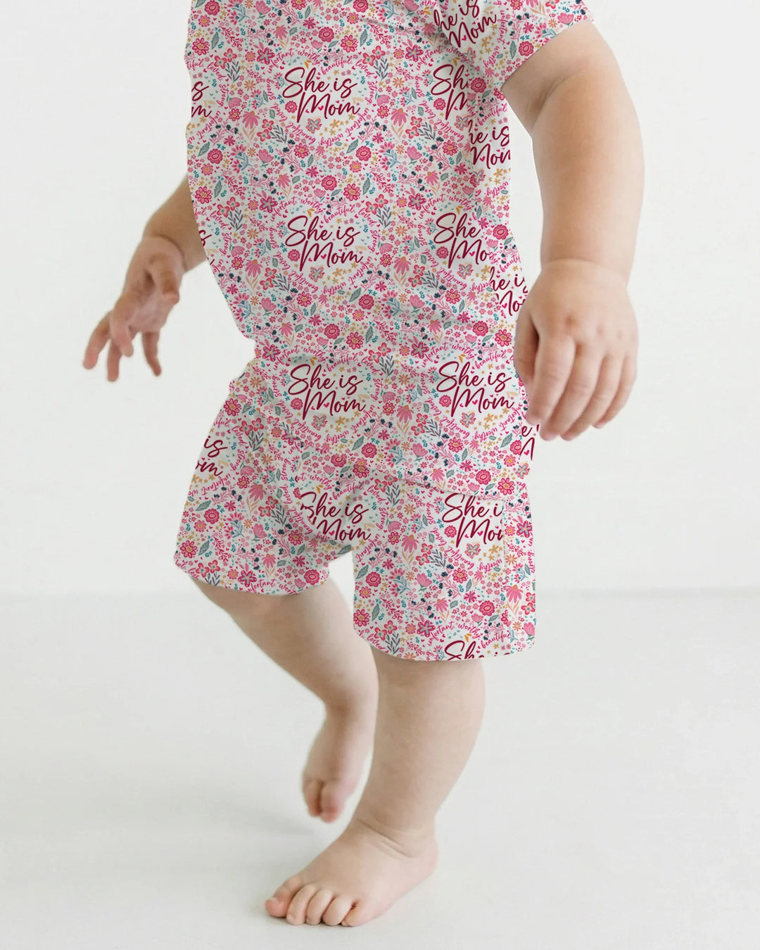 Template Zweiteiliges Pyjama-Set mit kurzen Ärmeln und Shorts