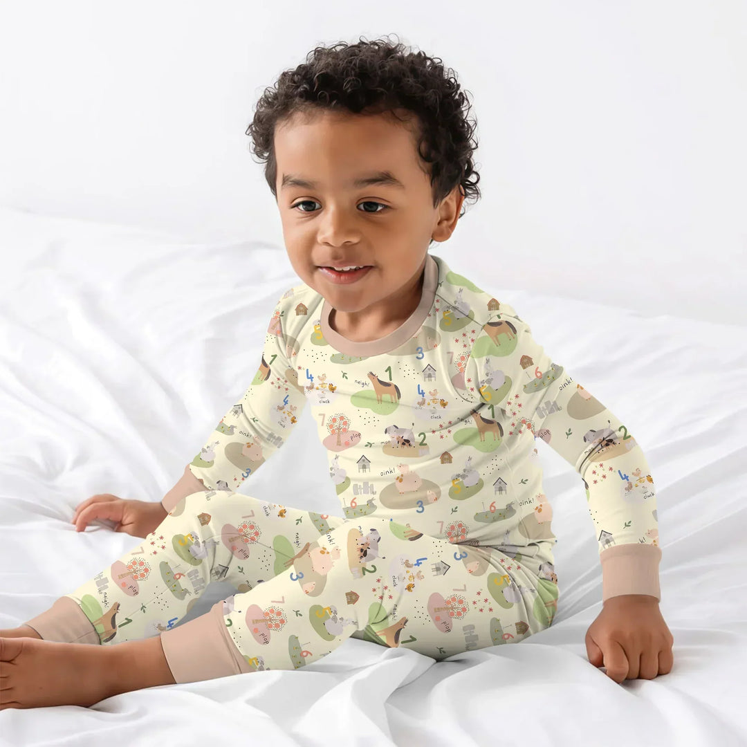 Zweiteiliges Langarm-Pyjama-Set mit Sommerfrüchten