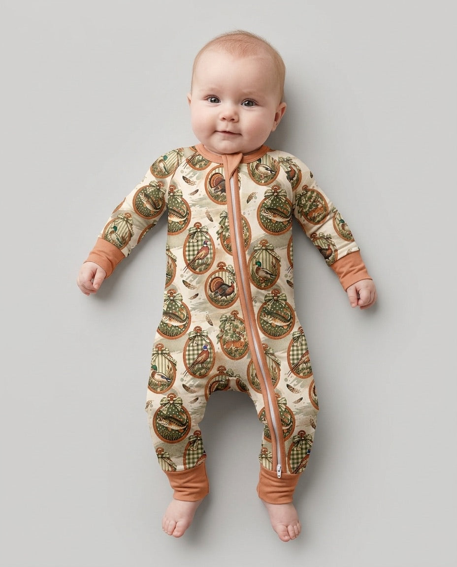 It's Hunting Season Vintage Bamboo Convertible Zippy