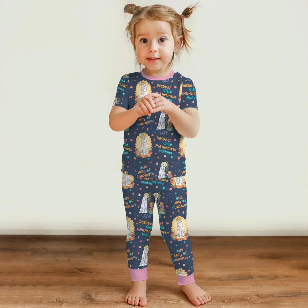 Zweiteiliges, kurzärmliges Pyjama-Set mit Marienkäfern