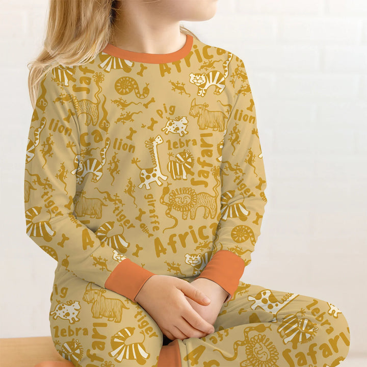 Zweiteiliges Langarm-Pyjama-Set mit Sommerfrüchten