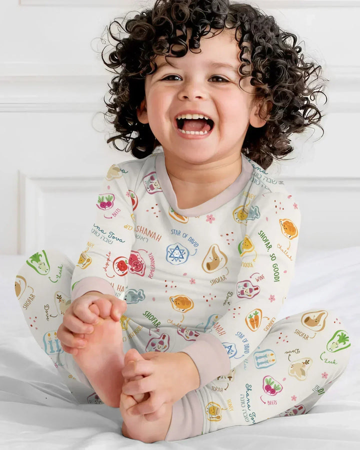 Zweiteiliges Langarm-Pyjama-Set mit Sommerfrüchten