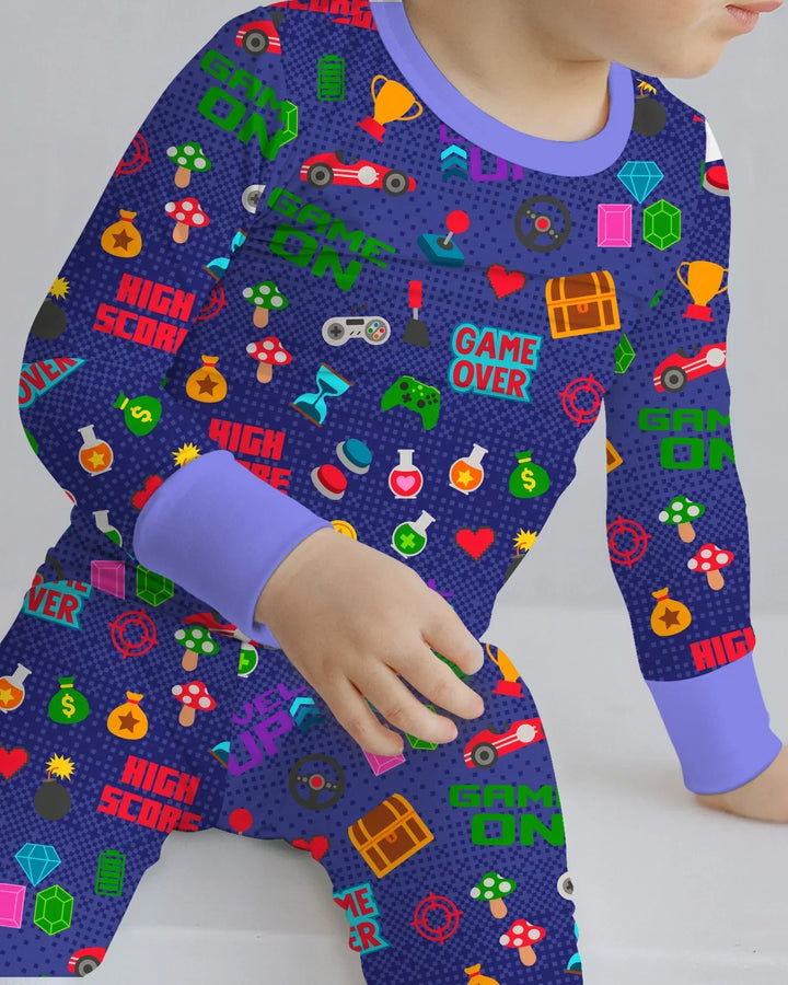 Zweiteiliges Langarm-Pyjama-Set mit Sommerfrüchten