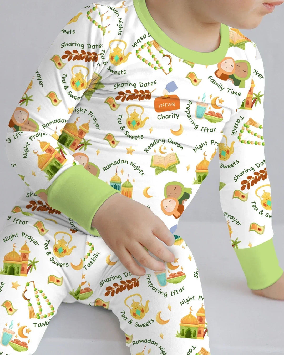 Zweiteiliges Langarm-Pyjama-Set mit Sommerfrüchten