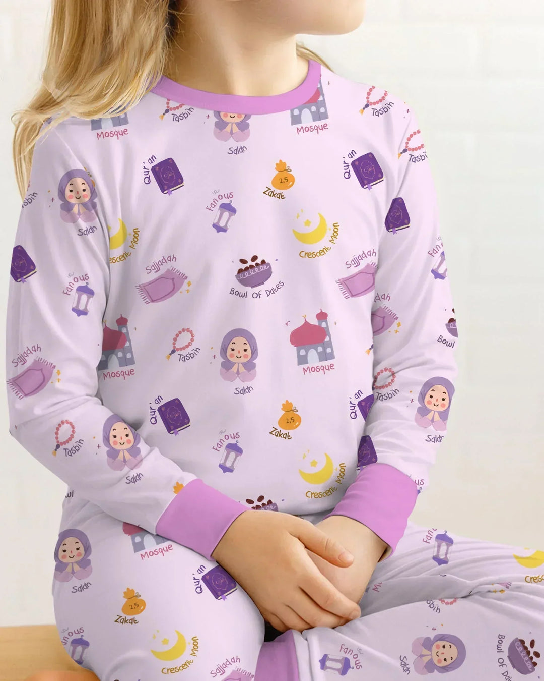 Zweiteiliges Langarm-Pyjama-Set mit Sommerfrüchten