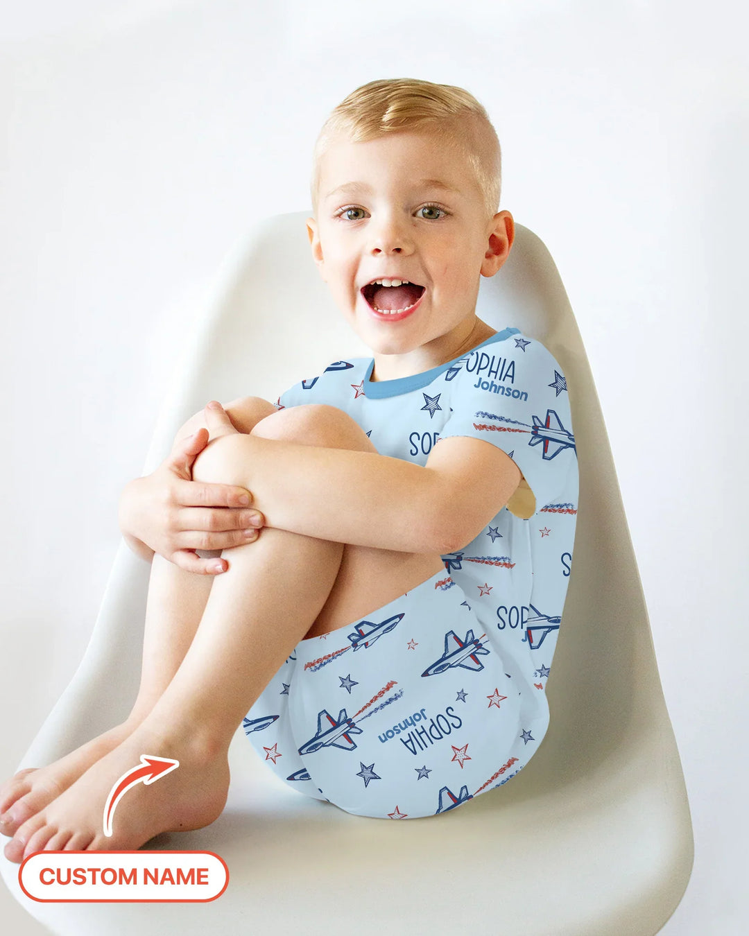 Zweiteiliges Pyjama-Set mit kurzen Ärmeln und Shorts im Sommer-Design