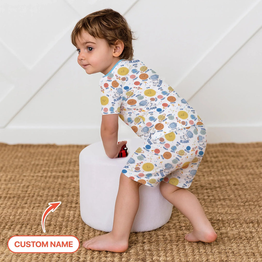 Zweiteiliges Pyjama-Set mit kurzen Ärmeln und Shorts im Sommer-Design