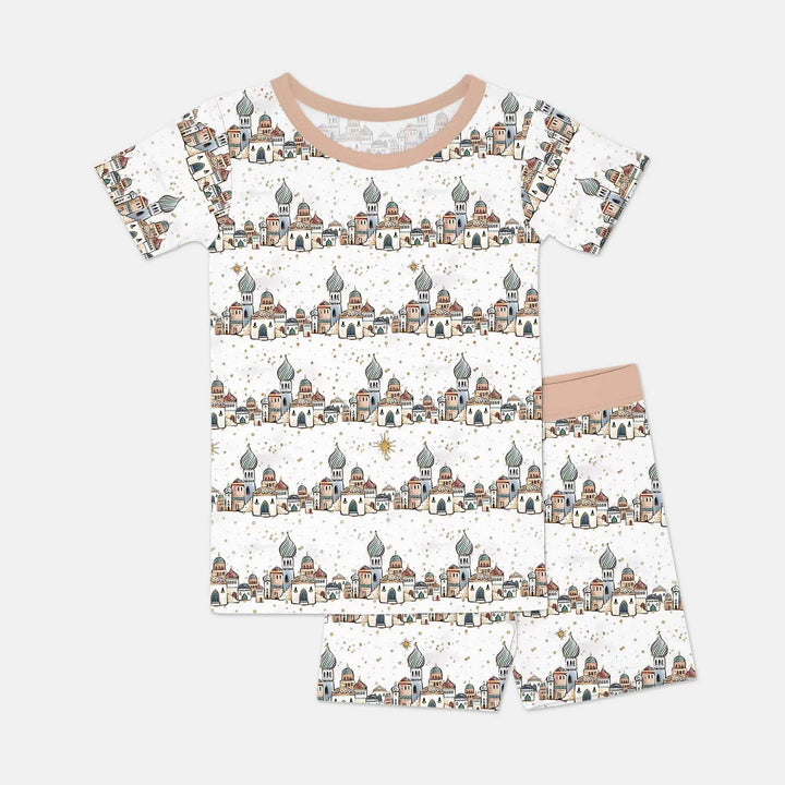 Template Zweiteiliges Pyjama-Set mit kurzen Ärmeln und Shorts