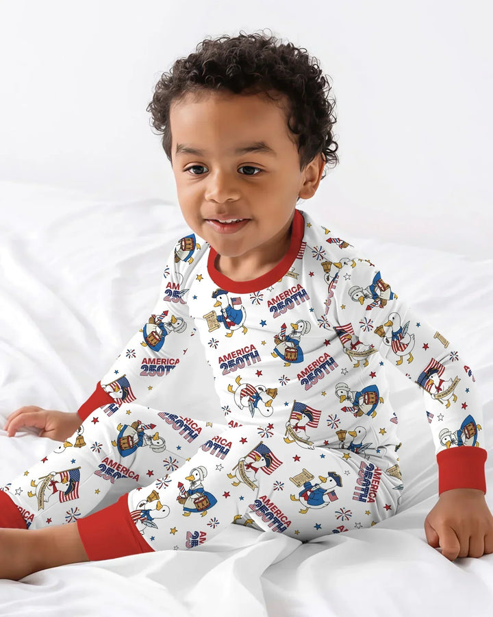 Zweiteiliges Langarm-Pyjama-Set mit Sommerfrüchten