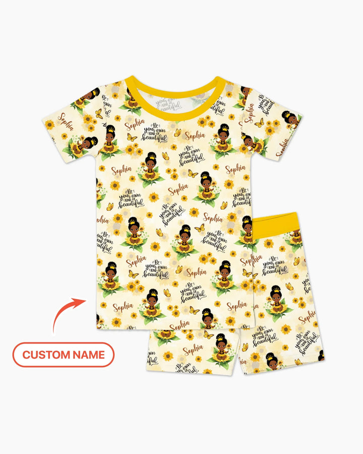 Zweiteiliges Pyjama-Set mit kurzen Ärmeln und Shorts im Sommer-Design