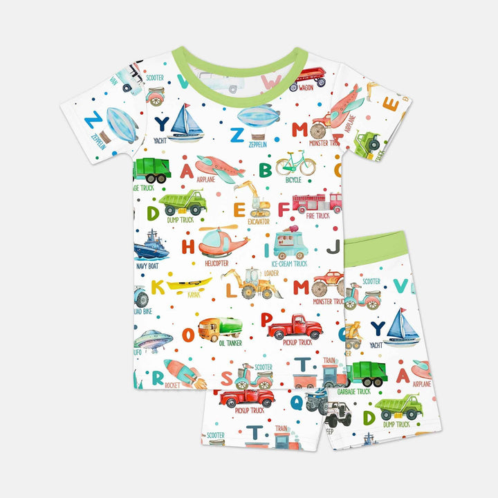 Template Zweiteiliges Pyjama-Set mit kurzen Ärmeln und Shorts
