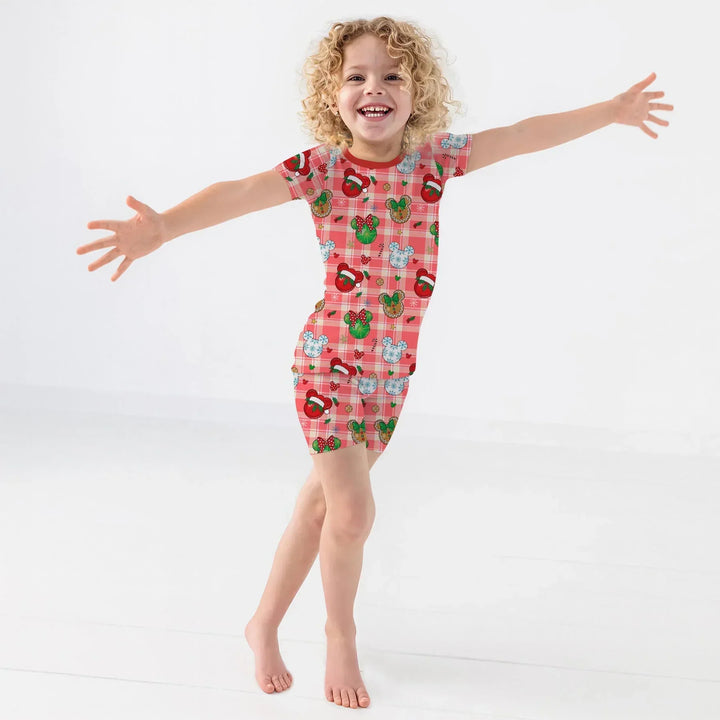 Template Zweiteiliges Pyjama-Set mit kurzen Ärmeln und Shorts