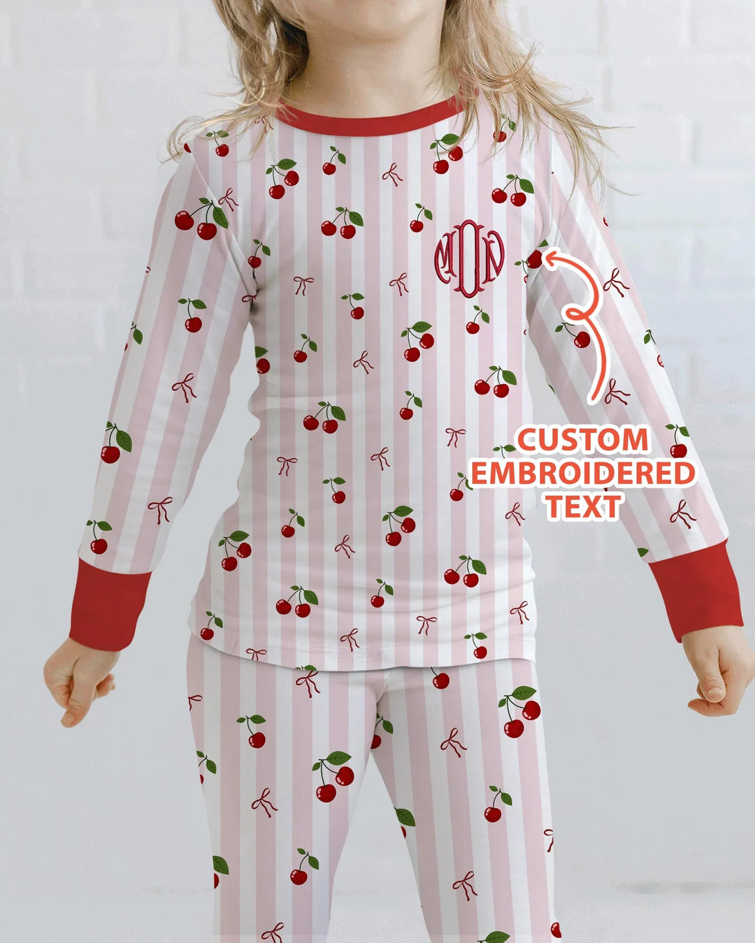 Zweiteiliges Langarm-Pyjama-Set mit Sommerfrüchten