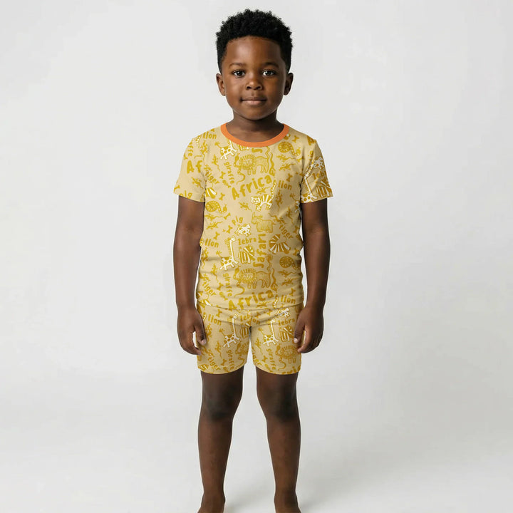 Template Zweiteiliges Pyjama-Set mit kurzen Ärmeln und Shorts