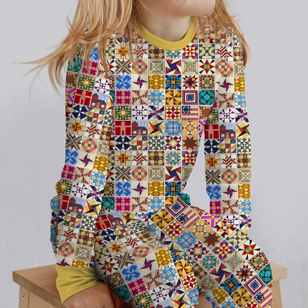 Zweiteiliges Langarm-Pyjama-Set mit Sommerfrüchten