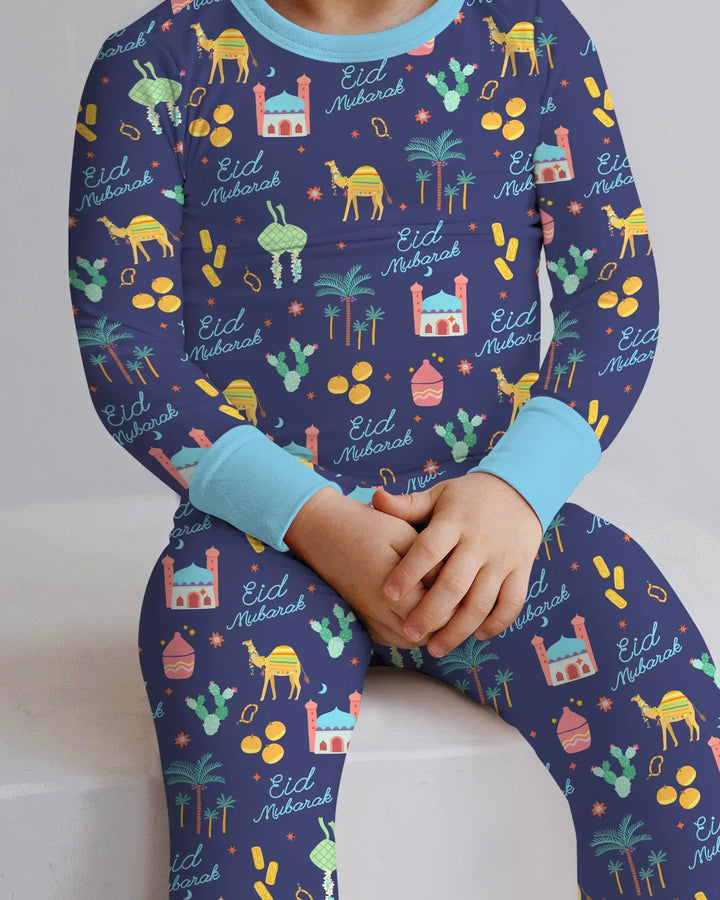 Zweiteiliges Langarm-Pyjama-Set mit Sommerfrüchten