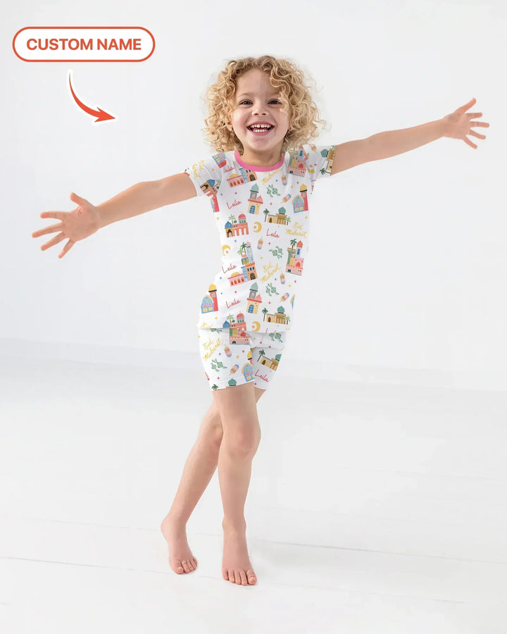 Zweiteiliges Pyjama-Set mit kurzen Ärmeln und Shorts im Sommer-Design