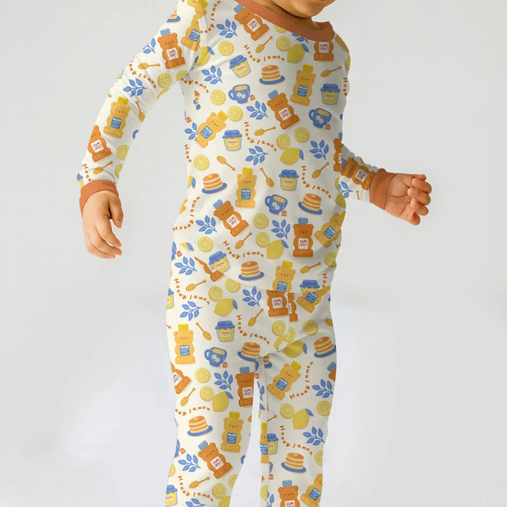 Zweiteiliges Langarm-Pyjama-Set mit Sommerfrüchten