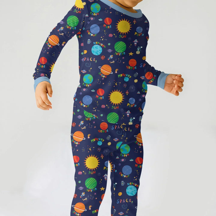 Zweiteiliges Langarm-Pyjama-Set mit Sommerfrüchten