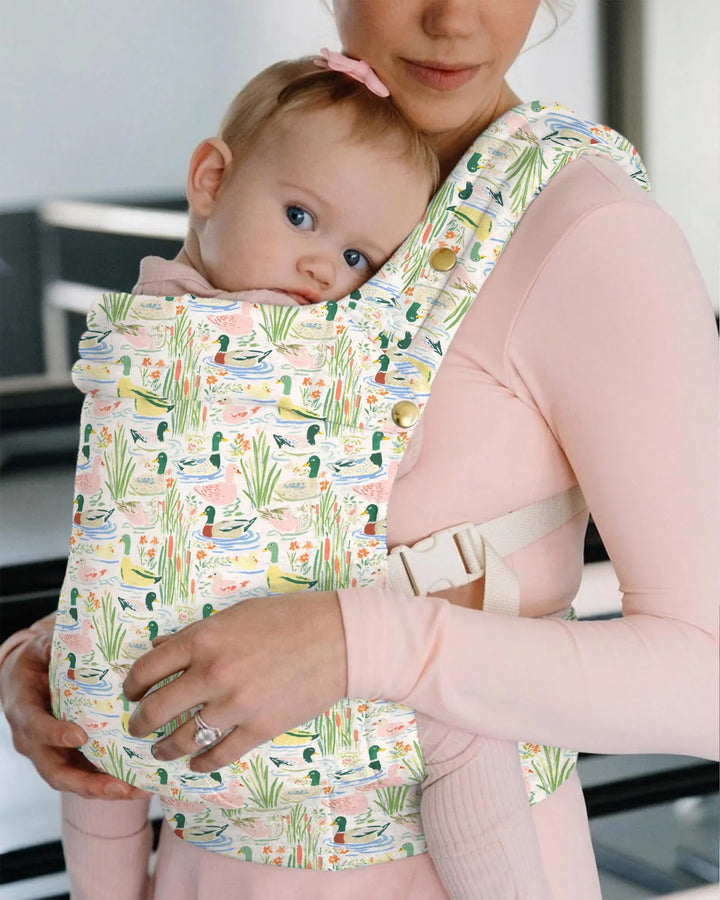 Entzückende Mandarinente Babytrage