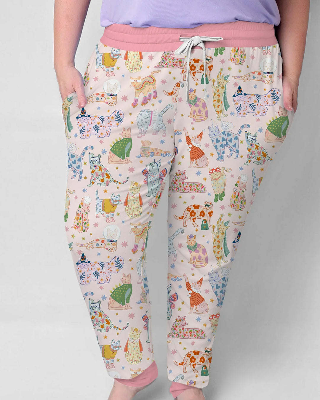 Damen-Pyjama-Set „Wunderliche Katzenparade“