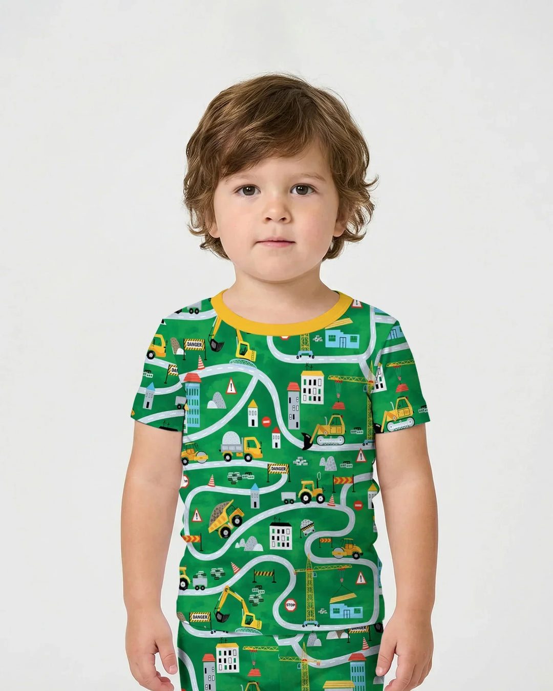 Template Zweiteiliges Pyjama-Set mit kurzen Ärmeln und Shorts