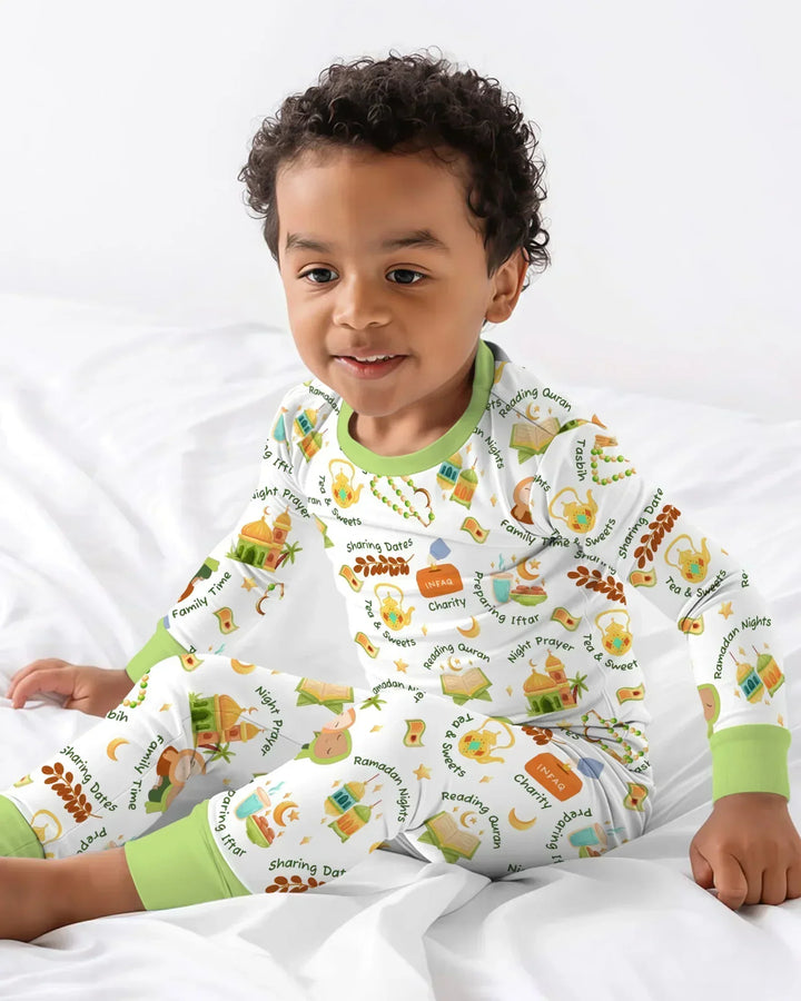Zweiteiliges Langarm-Pyjama-Set mit Sommerfrüchten