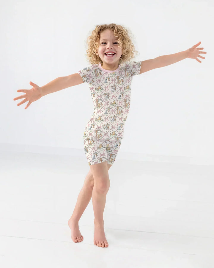 Template Zweiteiliges Pyjama-Set mit kurzen Ärmeln und Shorts