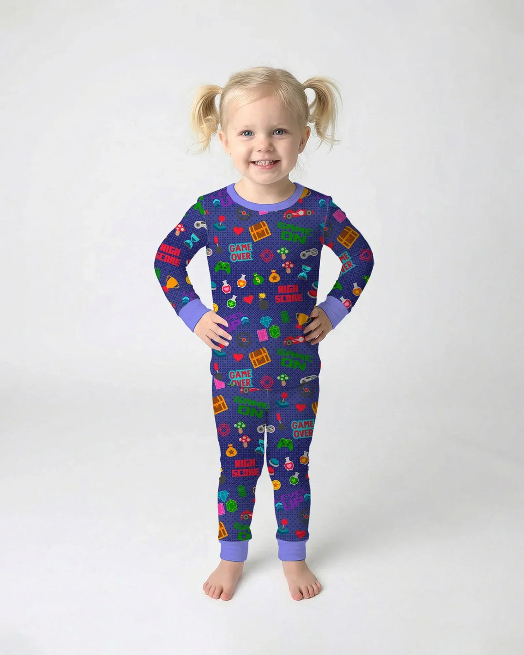 Zweiteiliges Langarm-Pyjama-Set mit Sommerfrüchten
