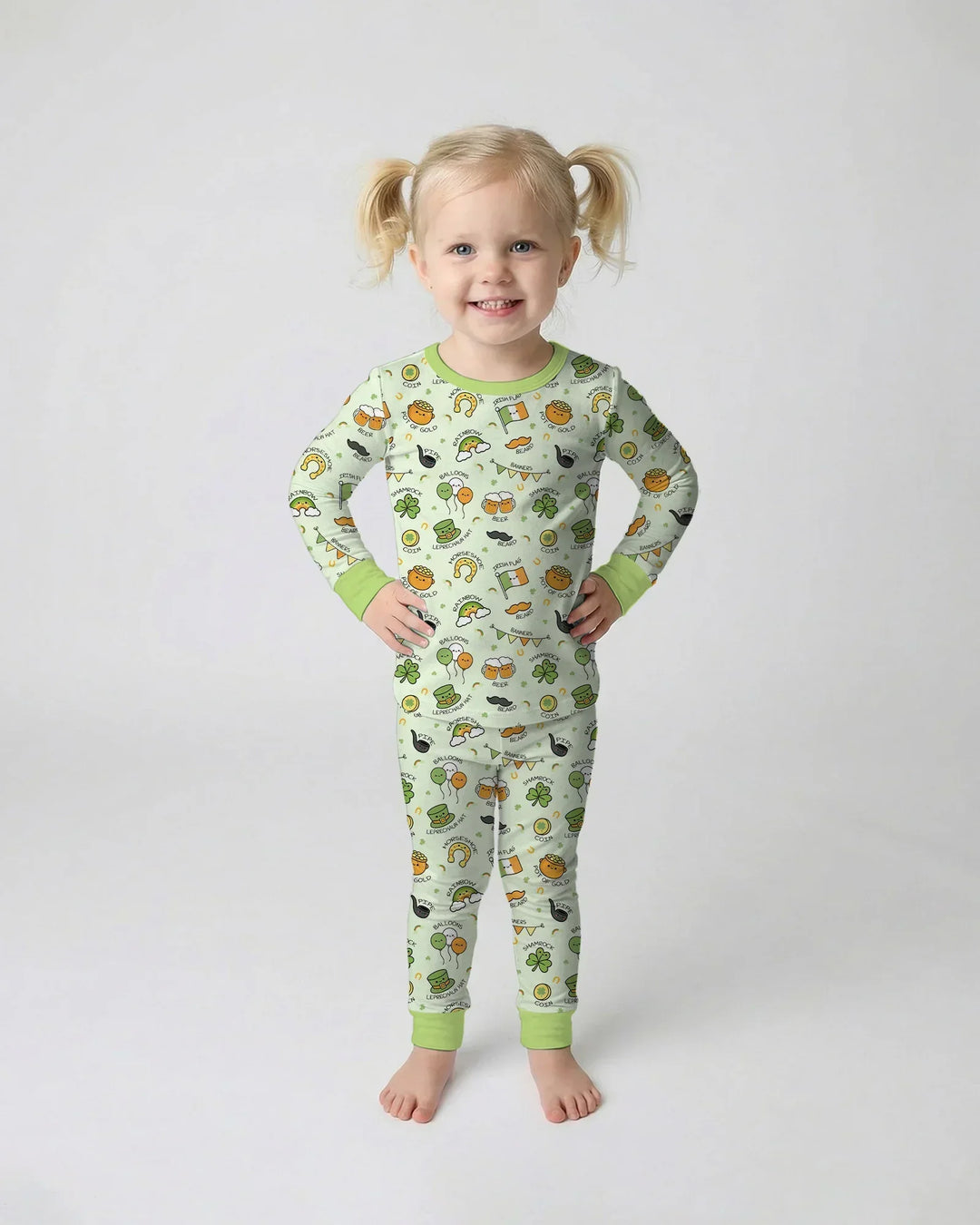 Zweiteiliges Langarm-Pyjama-Set mit Sommerfrüchten