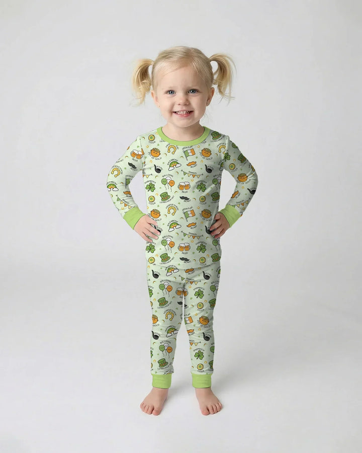 Zweiteiliges Langarm-Pyjama-Set mit Sommerfrüchten