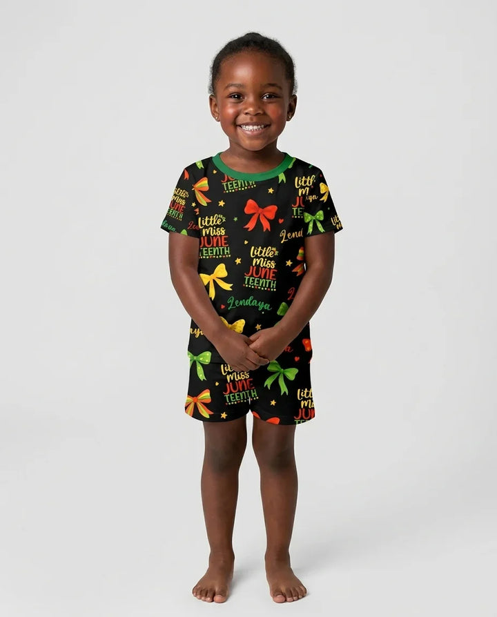 Zweiteiliges Pyjama-Set mit kurzen Ärmeln und Shorts im Sommer-Design