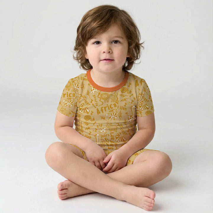 Template Zweiteiliges Pyjama-Set mit kurzen Ärmeln und Shorts