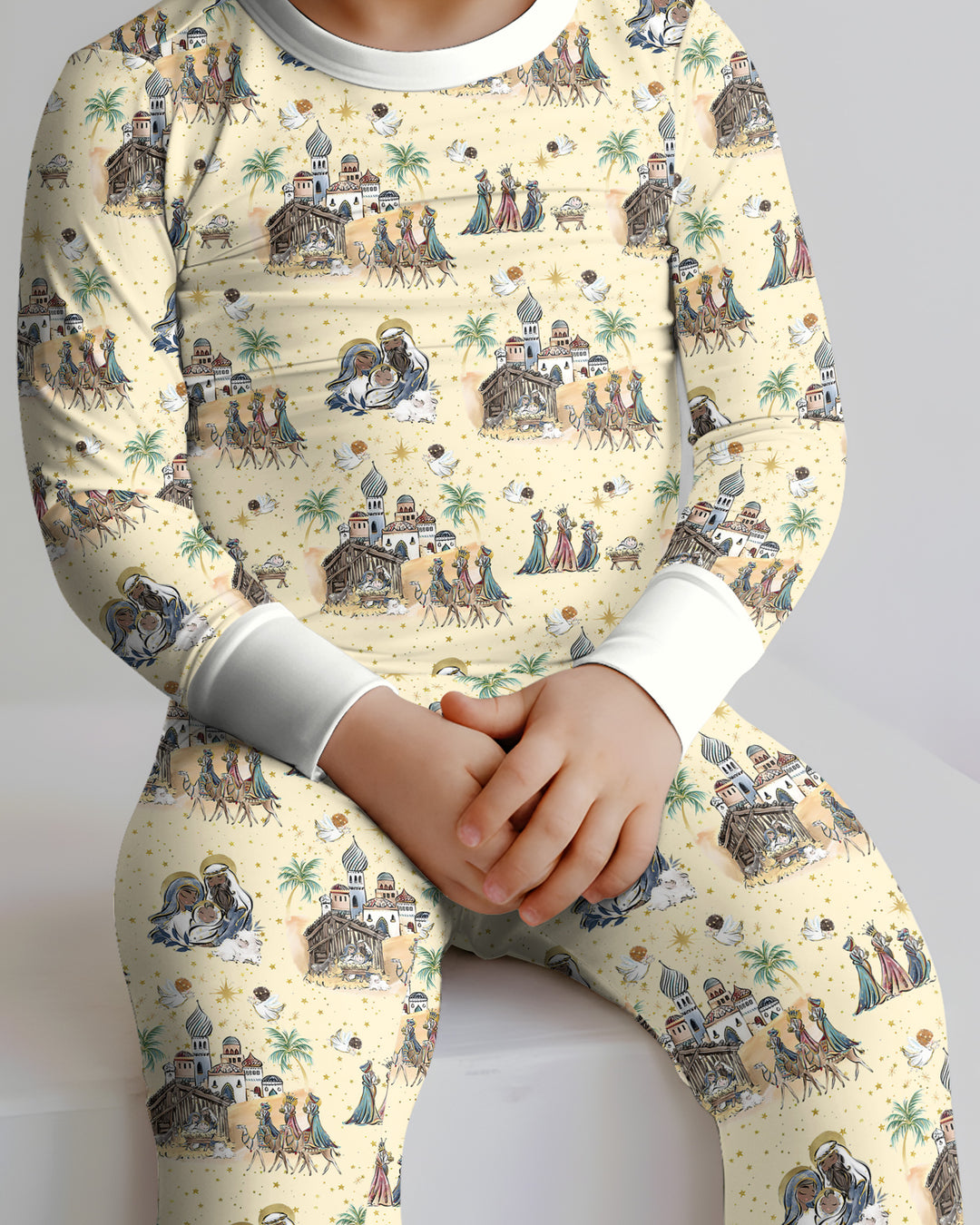 Zweiteiliges Langarm-Pyjama-Set mit Sommerfrüchten
