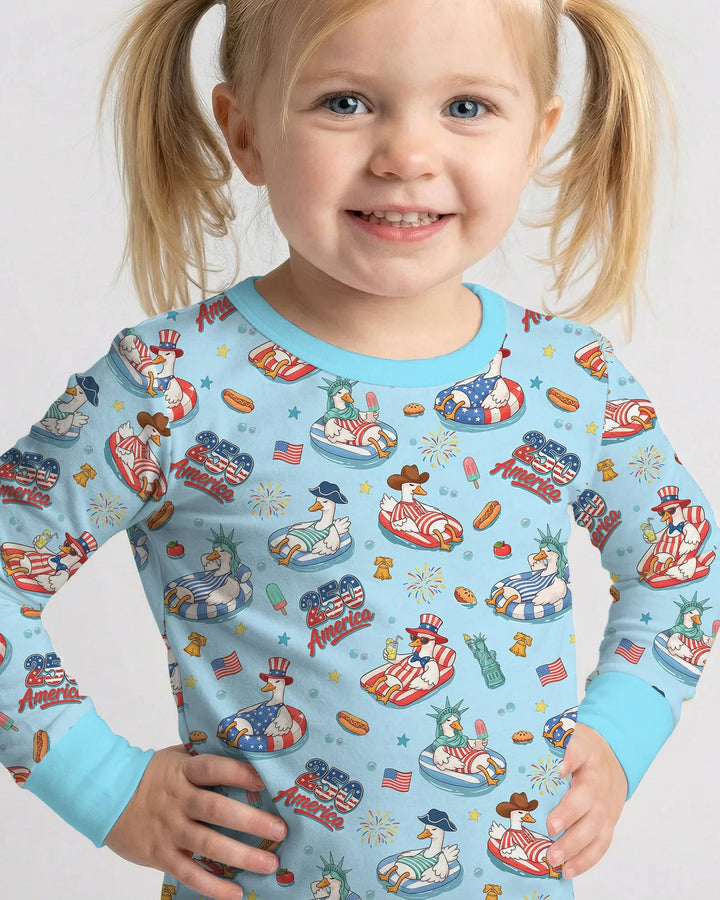 Zweiteiliges Langarm-Pyjama-Set mit Sommerfrüchten