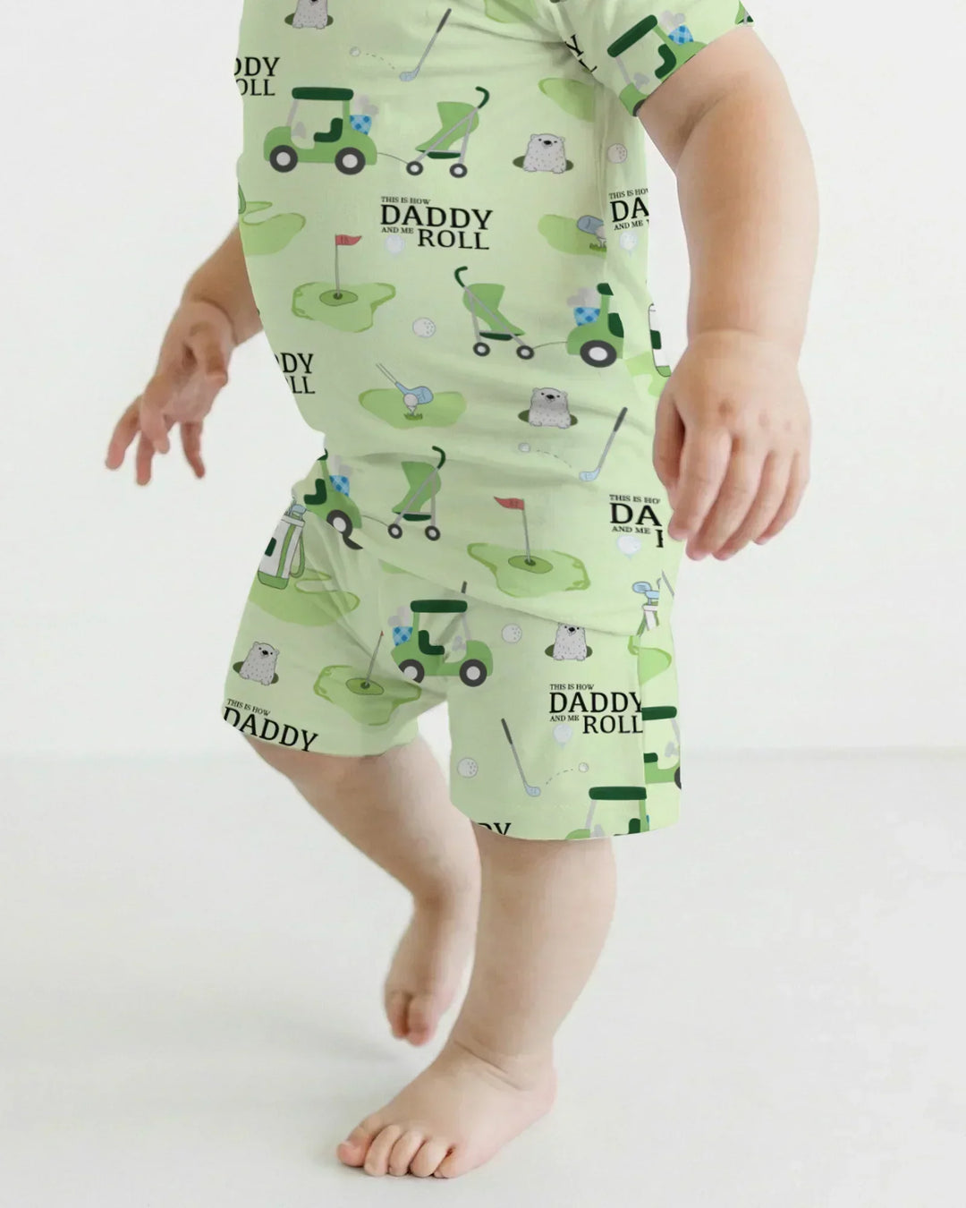 Template Zweiteiliges Pyjama-Set mit kurzen Ärmeln und Shorts