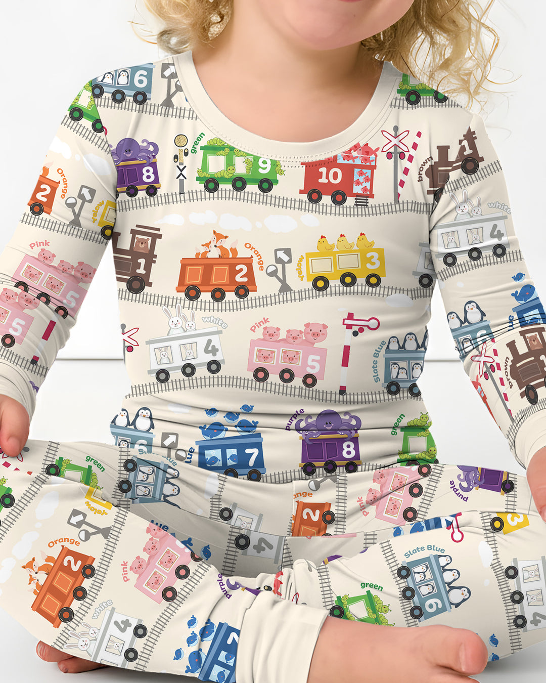 Zweiteiliges Langarm-Pyjama-Set mit Sommerfrüchten