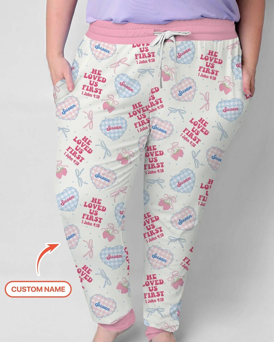 He Loved Us First Personalisiertes Damen-Schlafanzug-Set aus Bambus