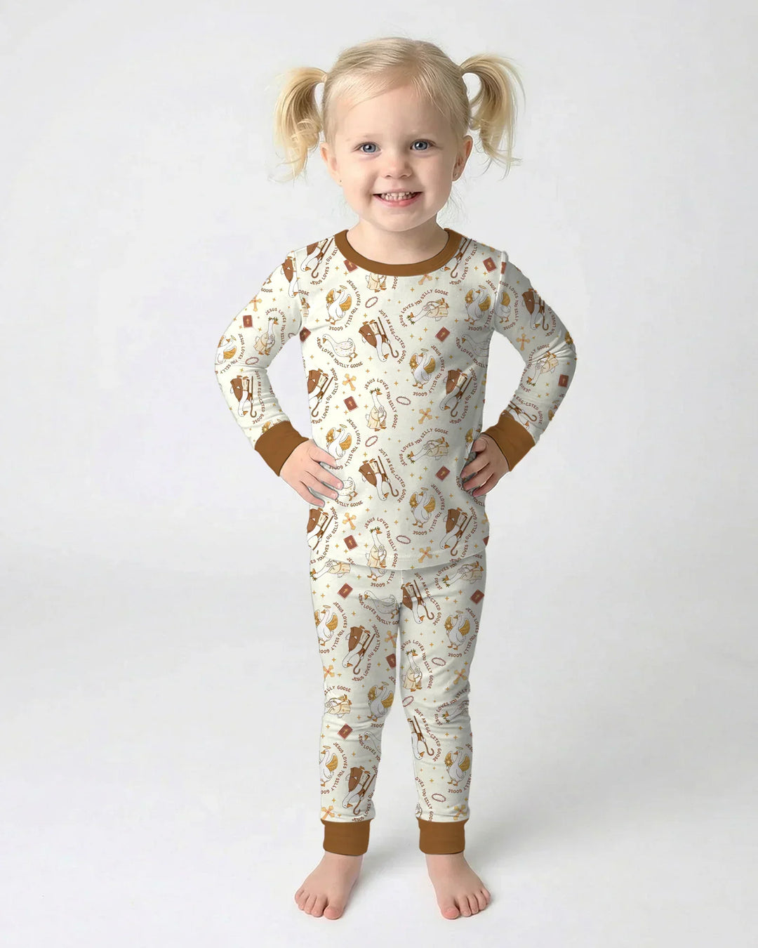 Zweiteiliges Langarm-Pyjama-Set mit Sommerfrüchten