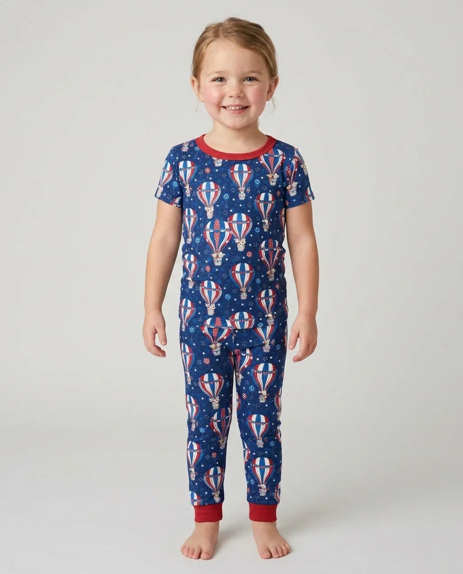 Zweiteiliges, kurzärmliges Pyjama-Set mit Marienkäfern