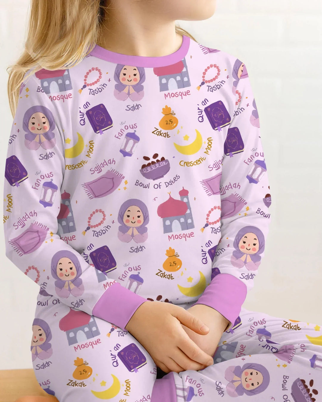 Zweiteiliges Langarm-Pyjama-Set mit Sommerfrüchten