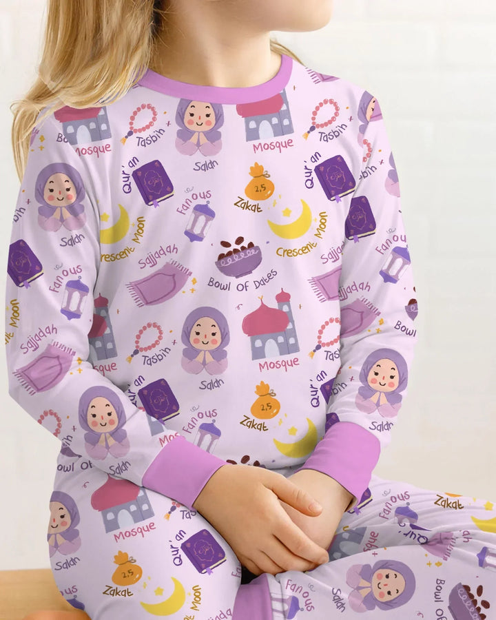 Zweiteiliges Langarm-Pyjama-Set mit Sommerfrüchten