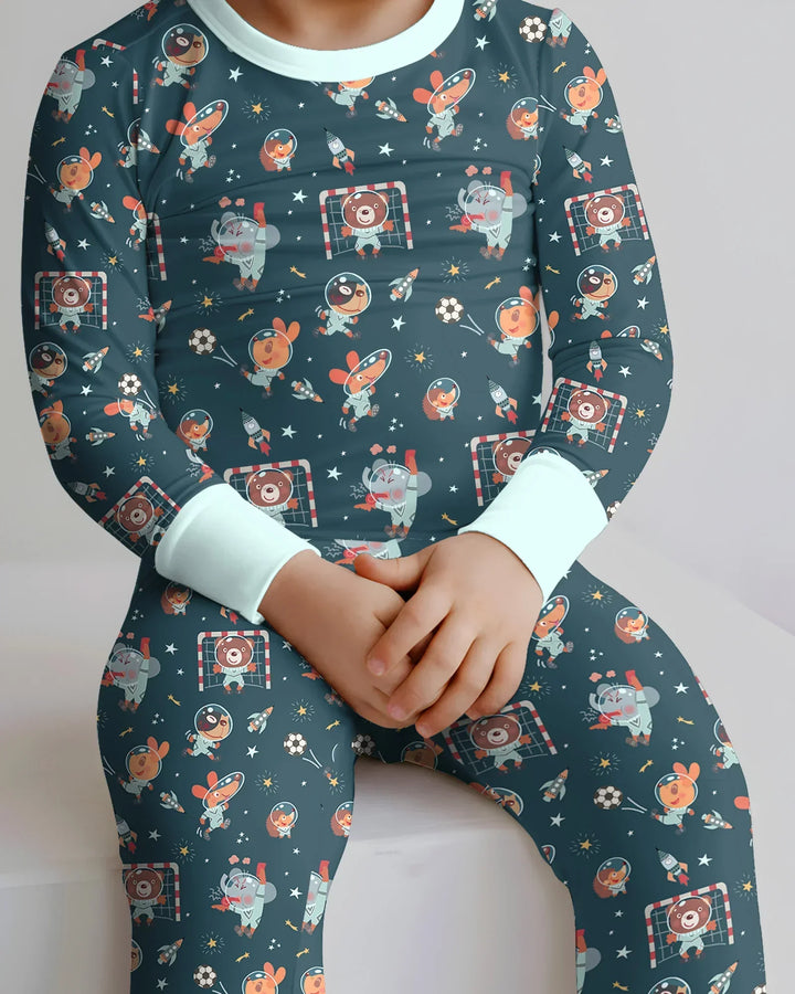 Zweiteiliges Langarm-Pyjama-Set mit Sommerfrüchten