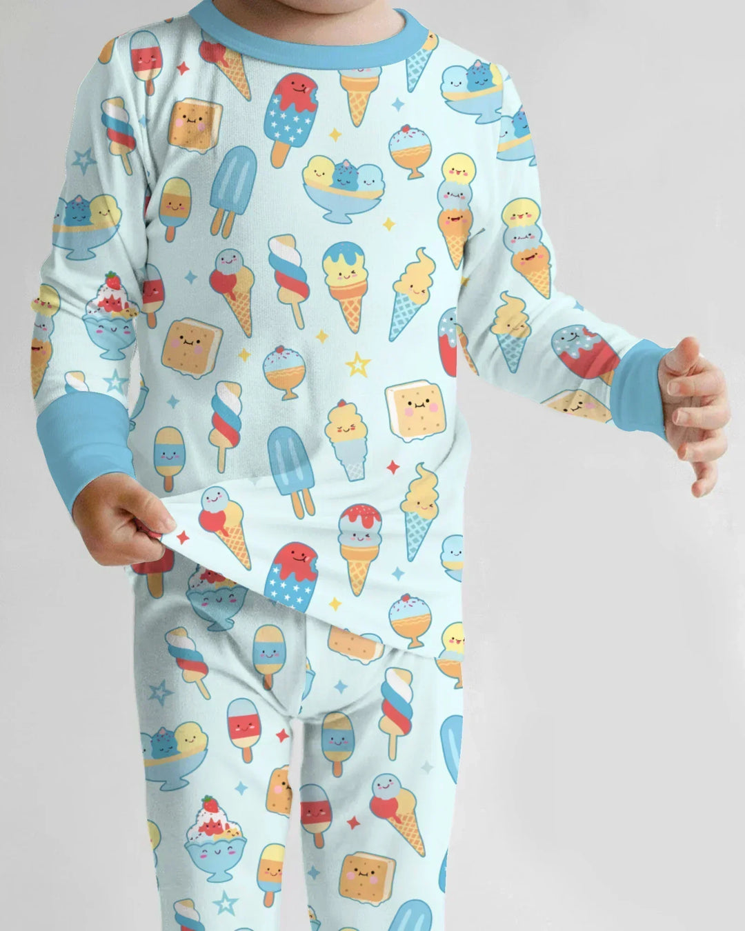 Zweiteiliges Langarm-Pyjama-Set mit Sommerfrüchten