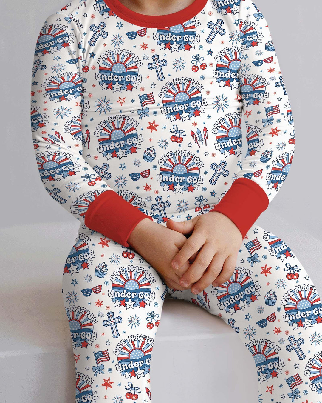 Zweiteiliges Langarm-Pyjama-Set mit Sommerfrüchten