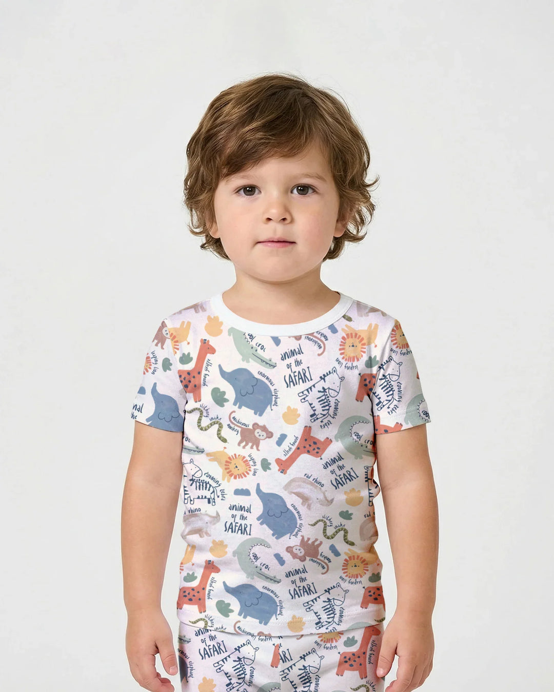 Template Zweiteiliges Pyjama-Set mit kurzen Ärmeln und Shorts