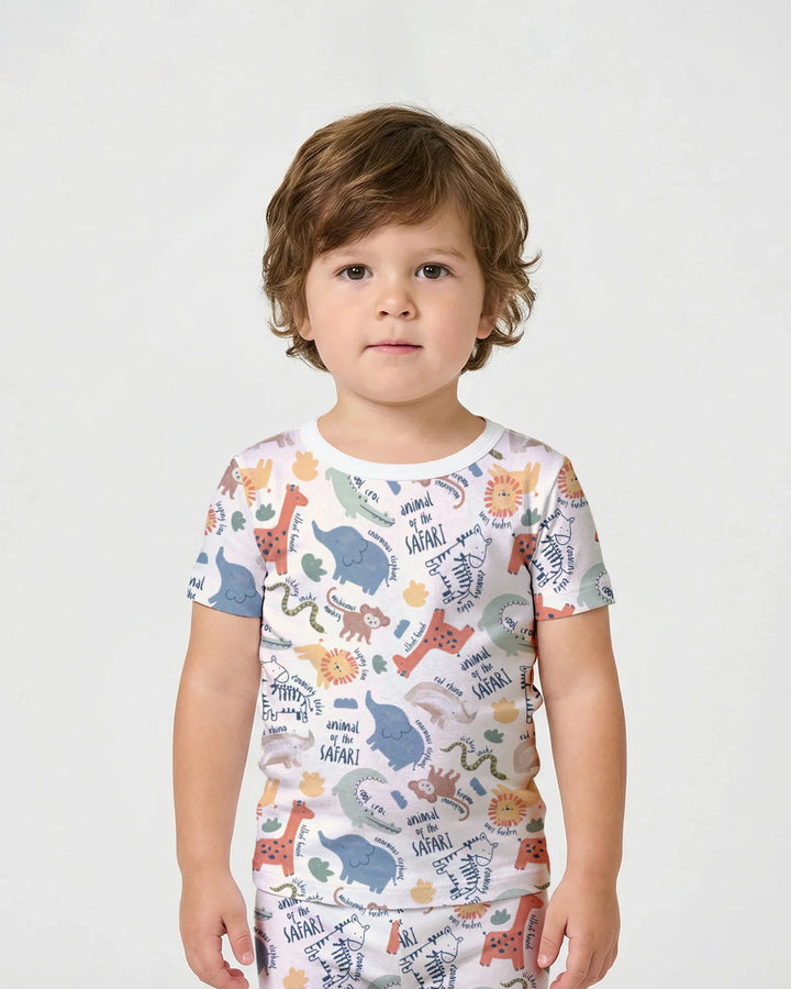 Template Zweiteiliges Pyjama-Set mit kurzen Ärmeln und Shorts