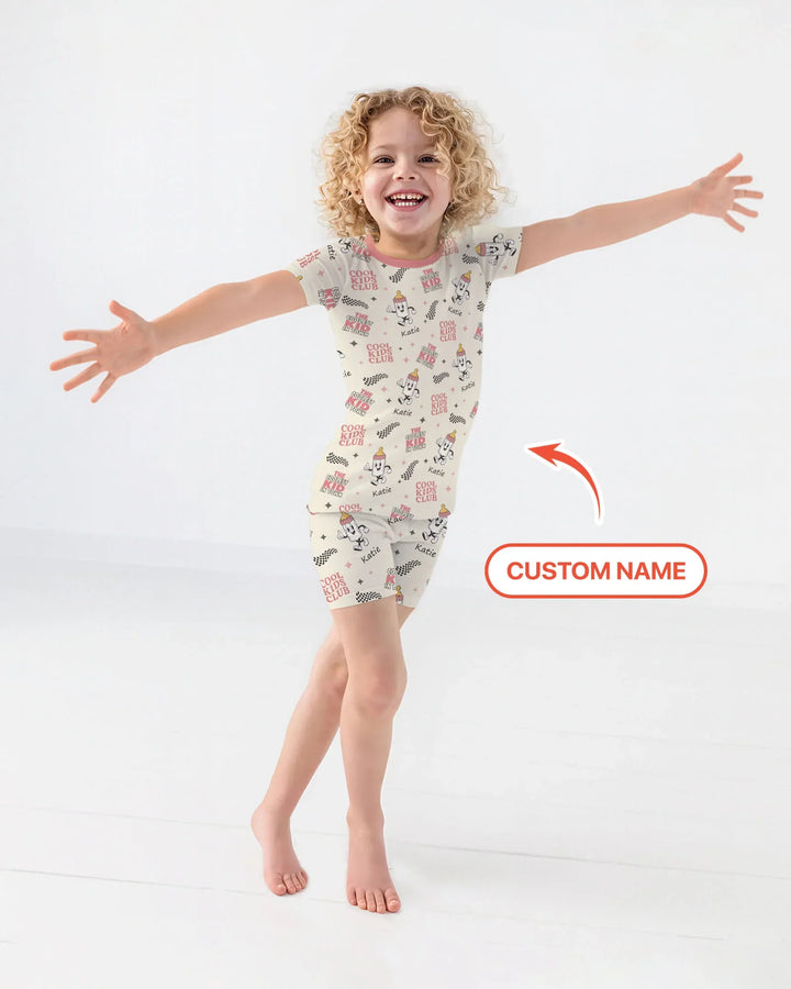 Zweiteiliges Pyjama-Set mit kurzen Ärmeln und Shorts im Sommer-Design