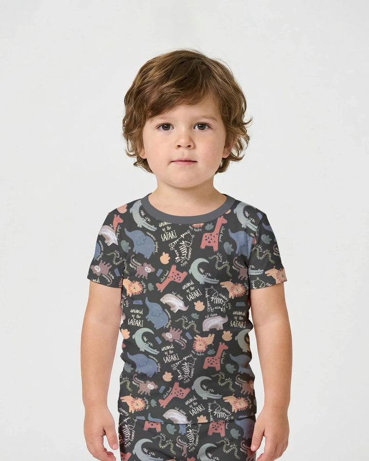 Template Zweiteiliges Pyjama-Set mit kurzen Ärmeln und Shorts